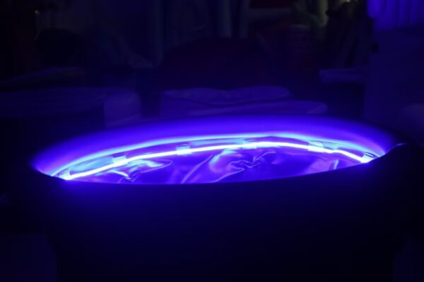 New Ice Bucket With Blue Light Strip - Image 6